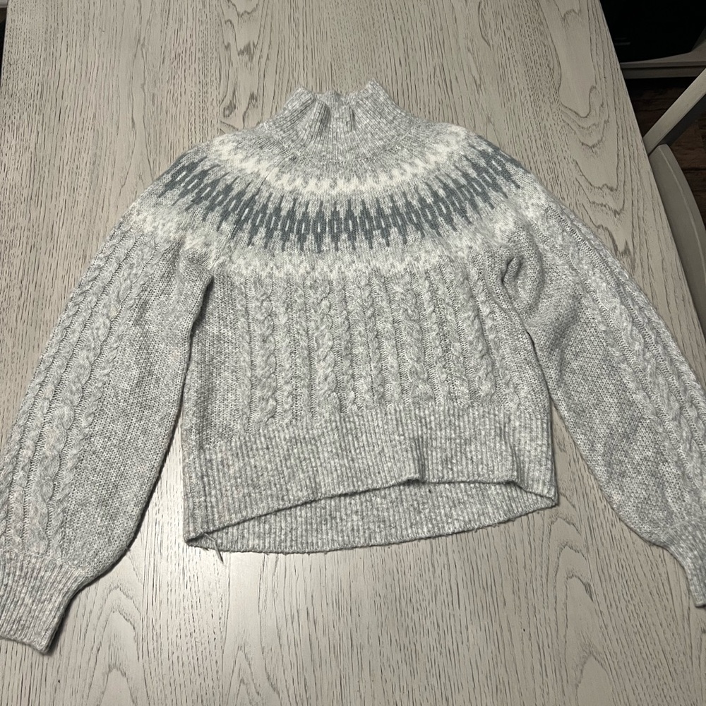 Abercrombie & Fitch Gray and White Cowl Neck Sweater with Fair Isle Pattern